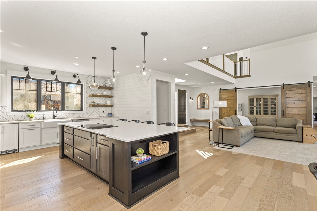 1155 S Kingswood Court