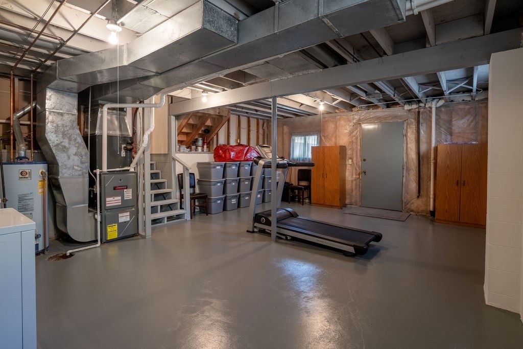 1724 E Lacona Avenue