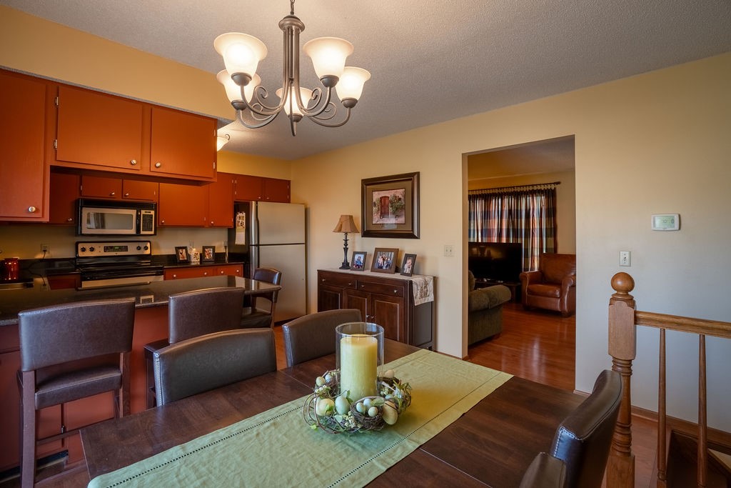 1724 E Lacona Avenue