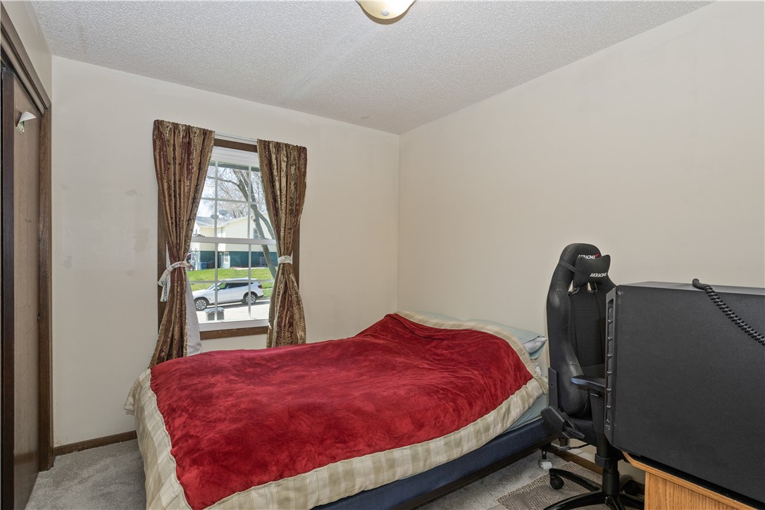 606 E Trowbridge Street