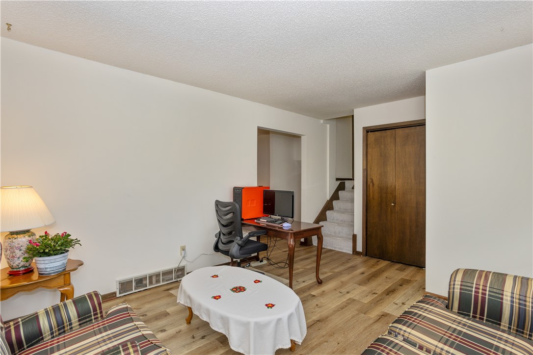 606 E Trowbridge Street