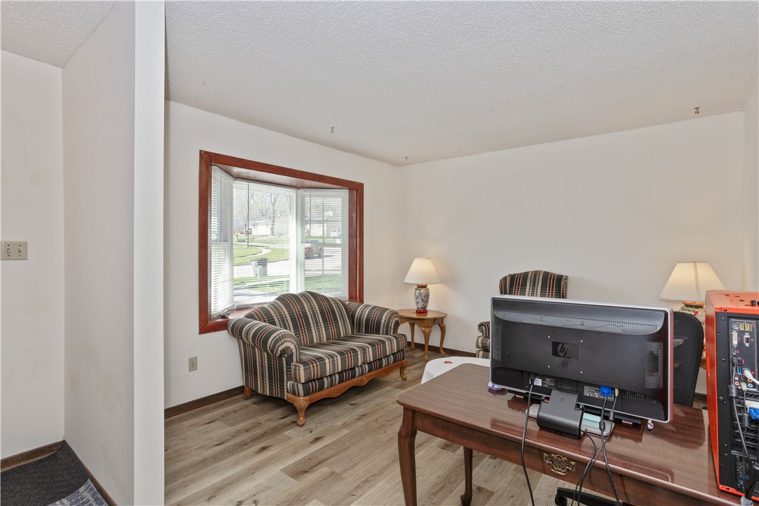 606 E Trowbridge Street