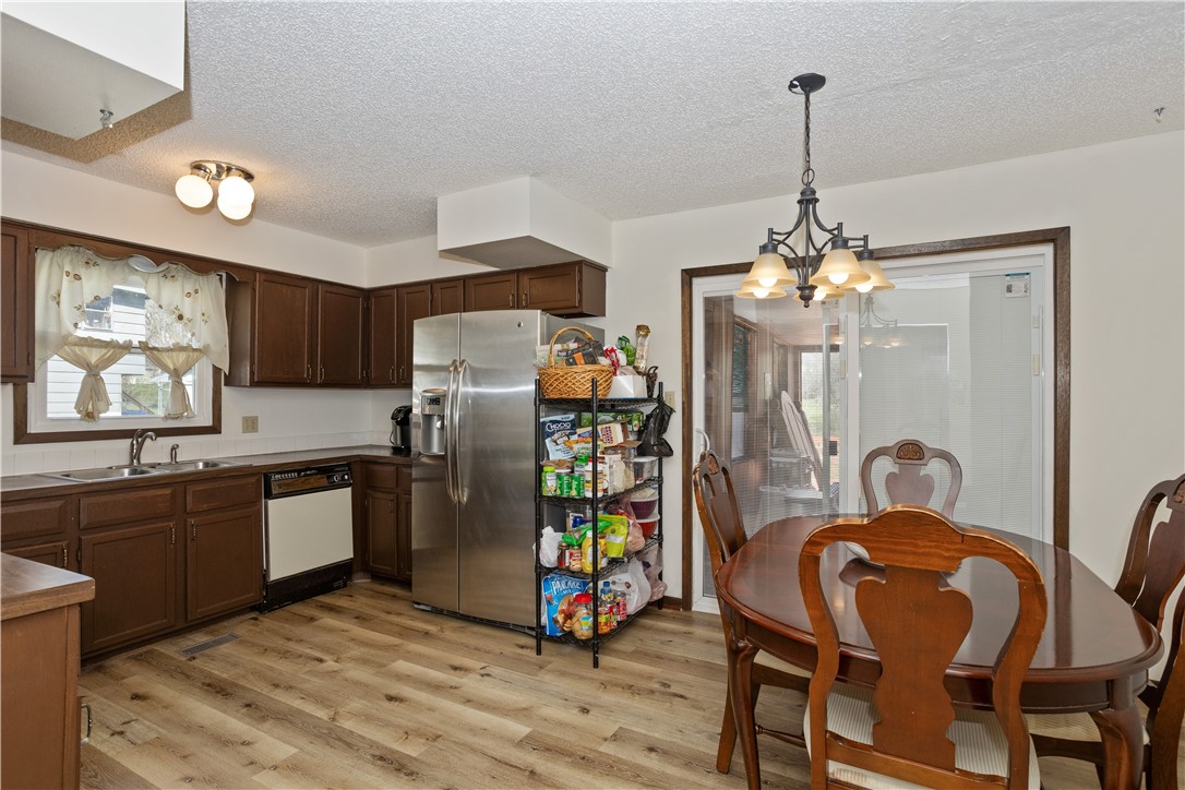 606 E Trowbridge Street