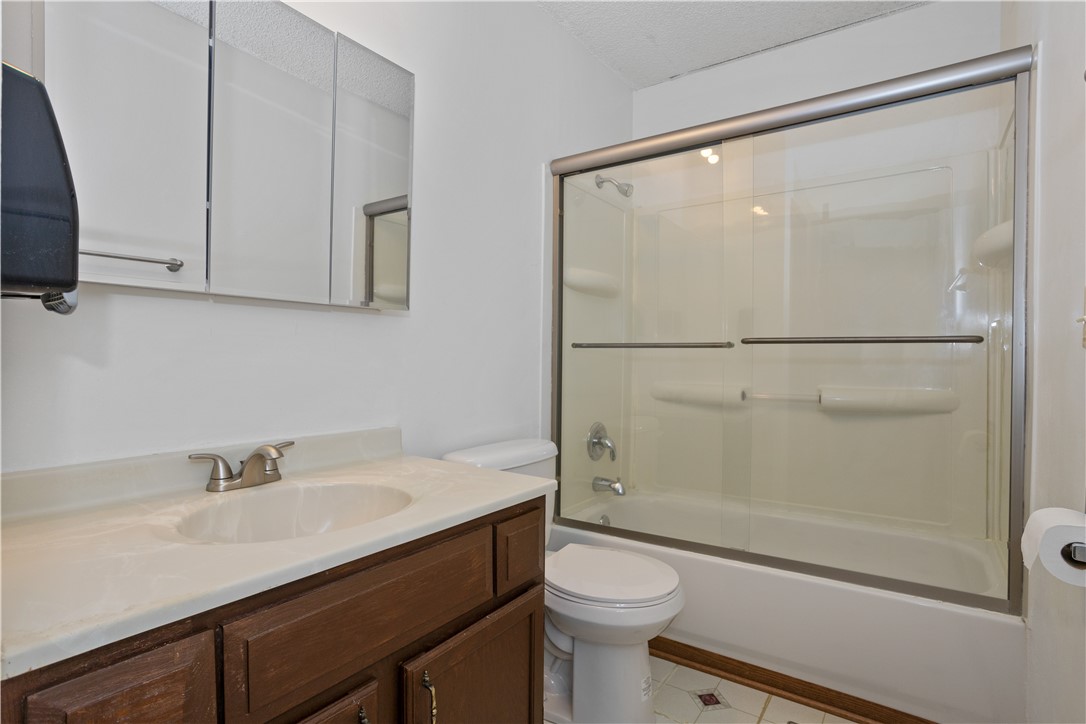 606 E Trowbridge Street