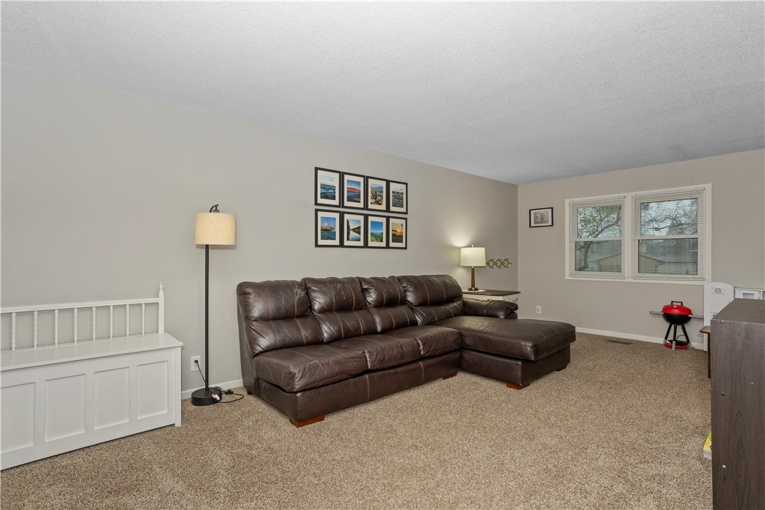 387 N Hickory Boulevard