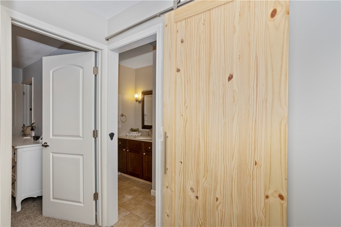 387 N Hickory Boulevard