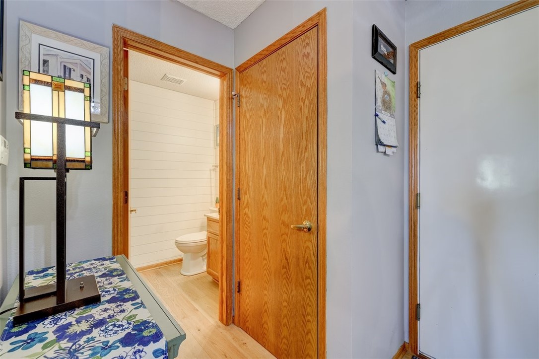 555 SE Laurel Street 2