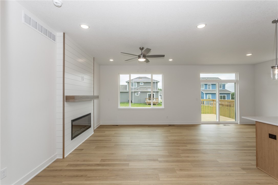 613 Plainside Avenue