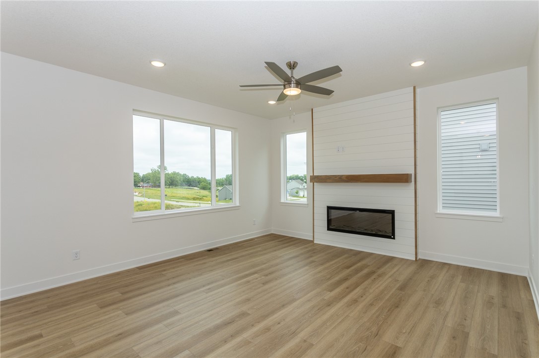 717 Plainside Avenue