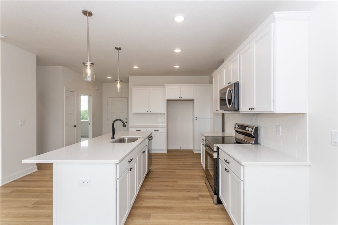 717 Plainside Avenue