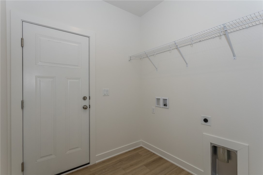 717 Plainside Avenue