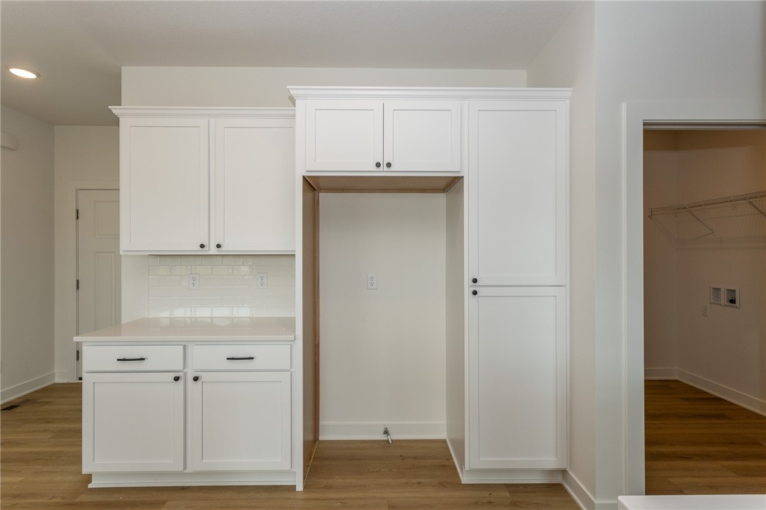 717 Plainside Avenue