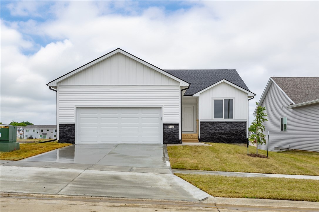 717 Plainside Avenue