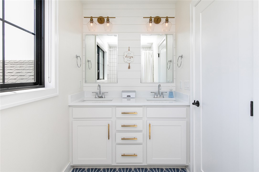 1257 S Wildfire Avenue