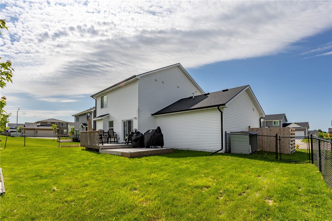 1708 E Detroit Place