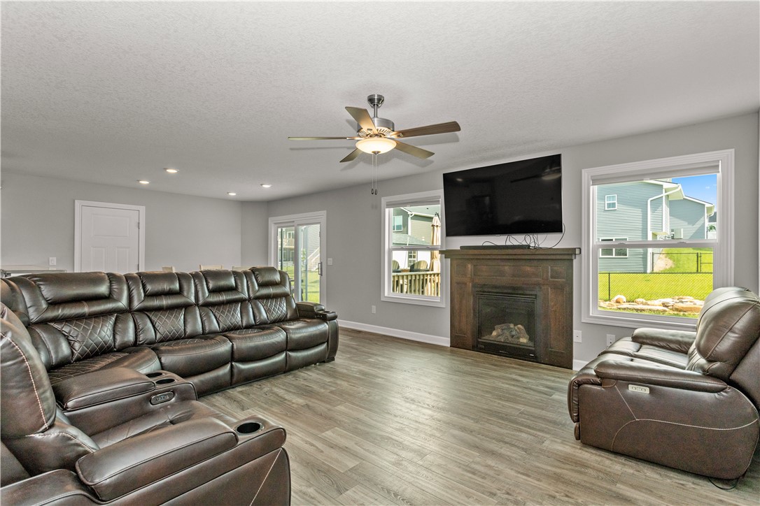 1708 E Detroit Place