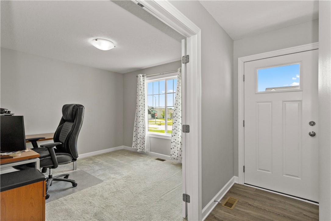 1708 E Detroit Place