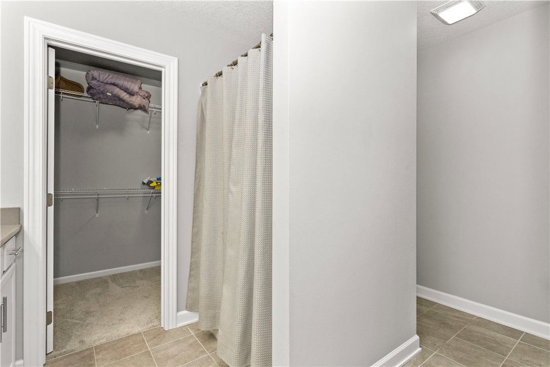 1708 E Detroit Place