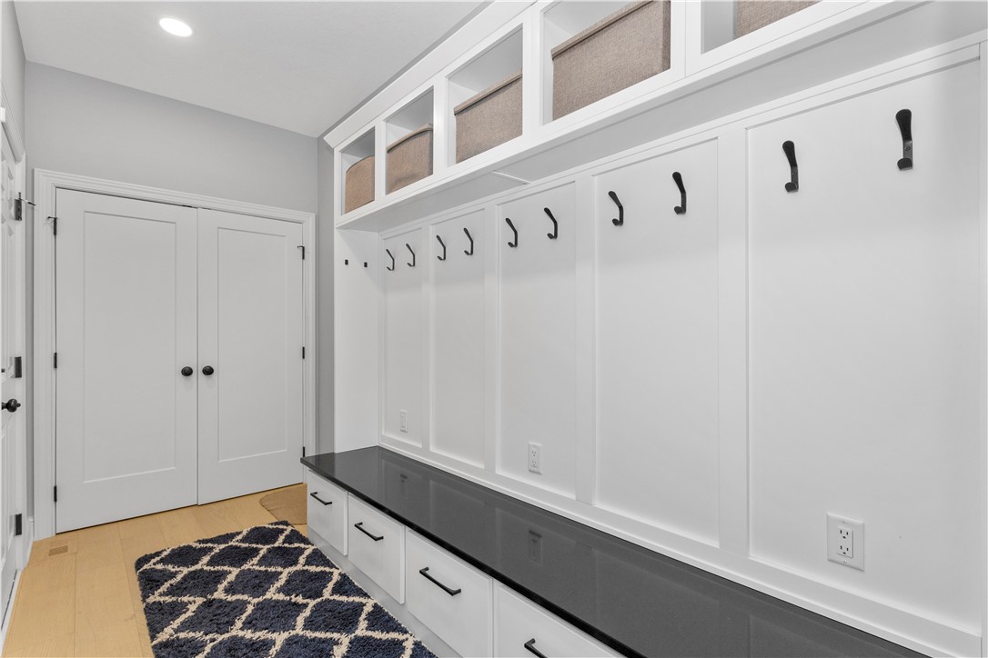 5952 Coachlight Court