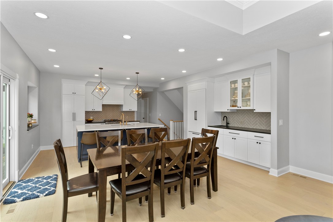 5952 Coachlight Court