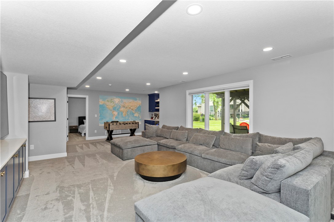 5952 Coachlight Court