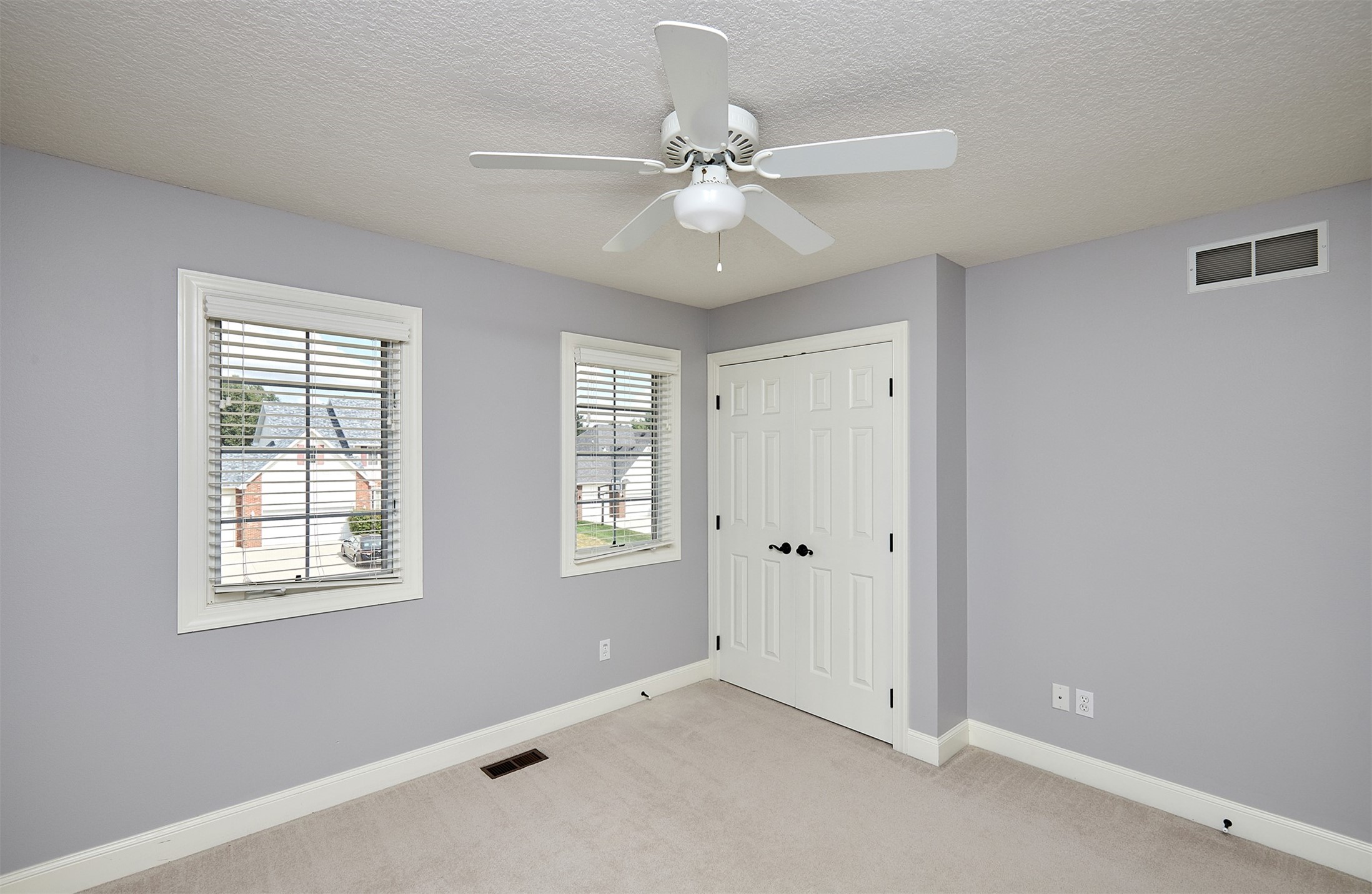 5952 Coachlight Court