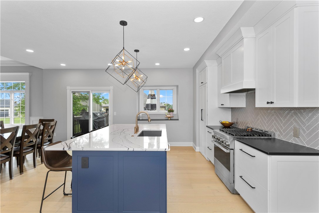 5952 Coachlight Court