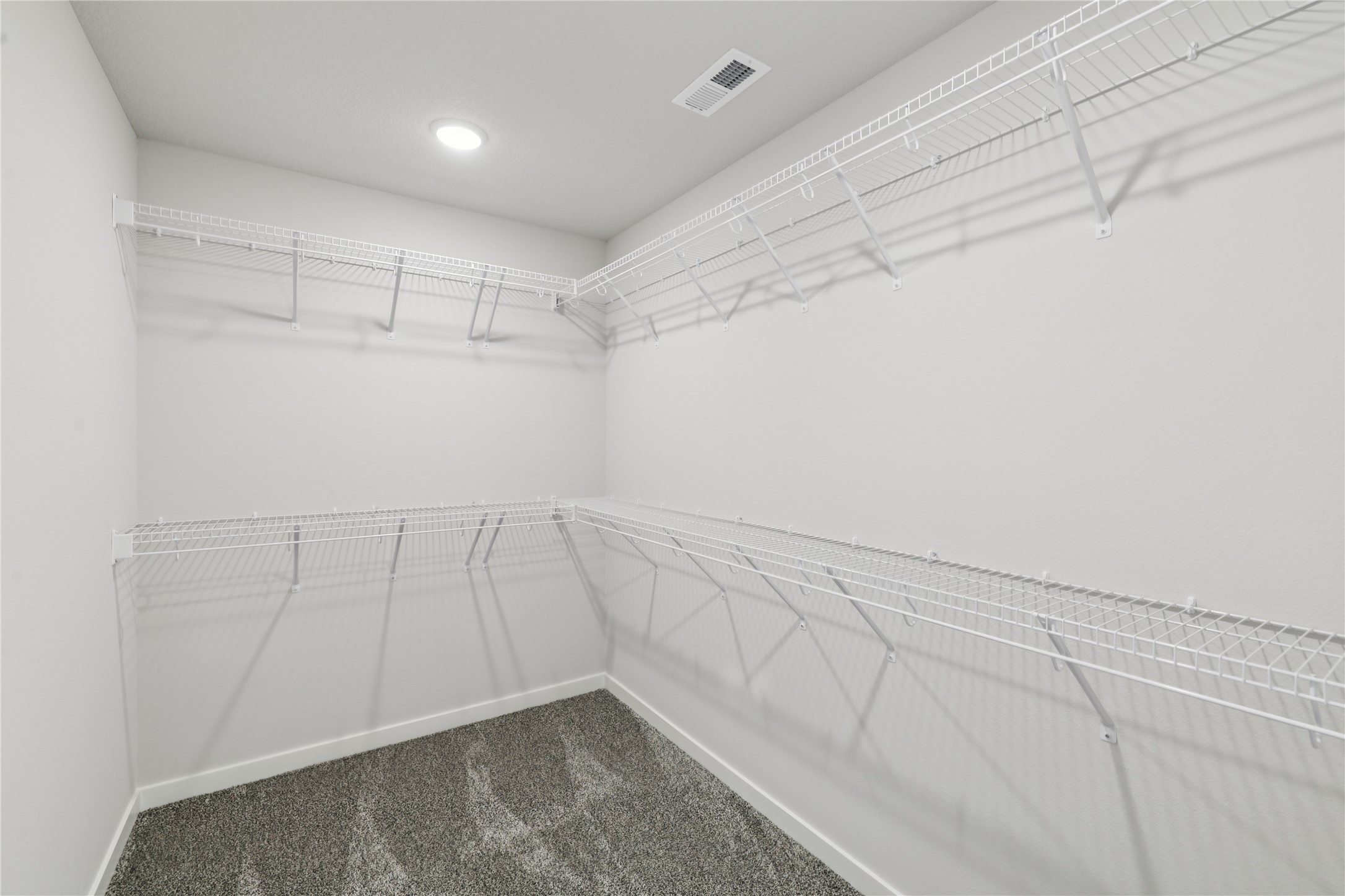 885 NW Sandy Hollow Circle