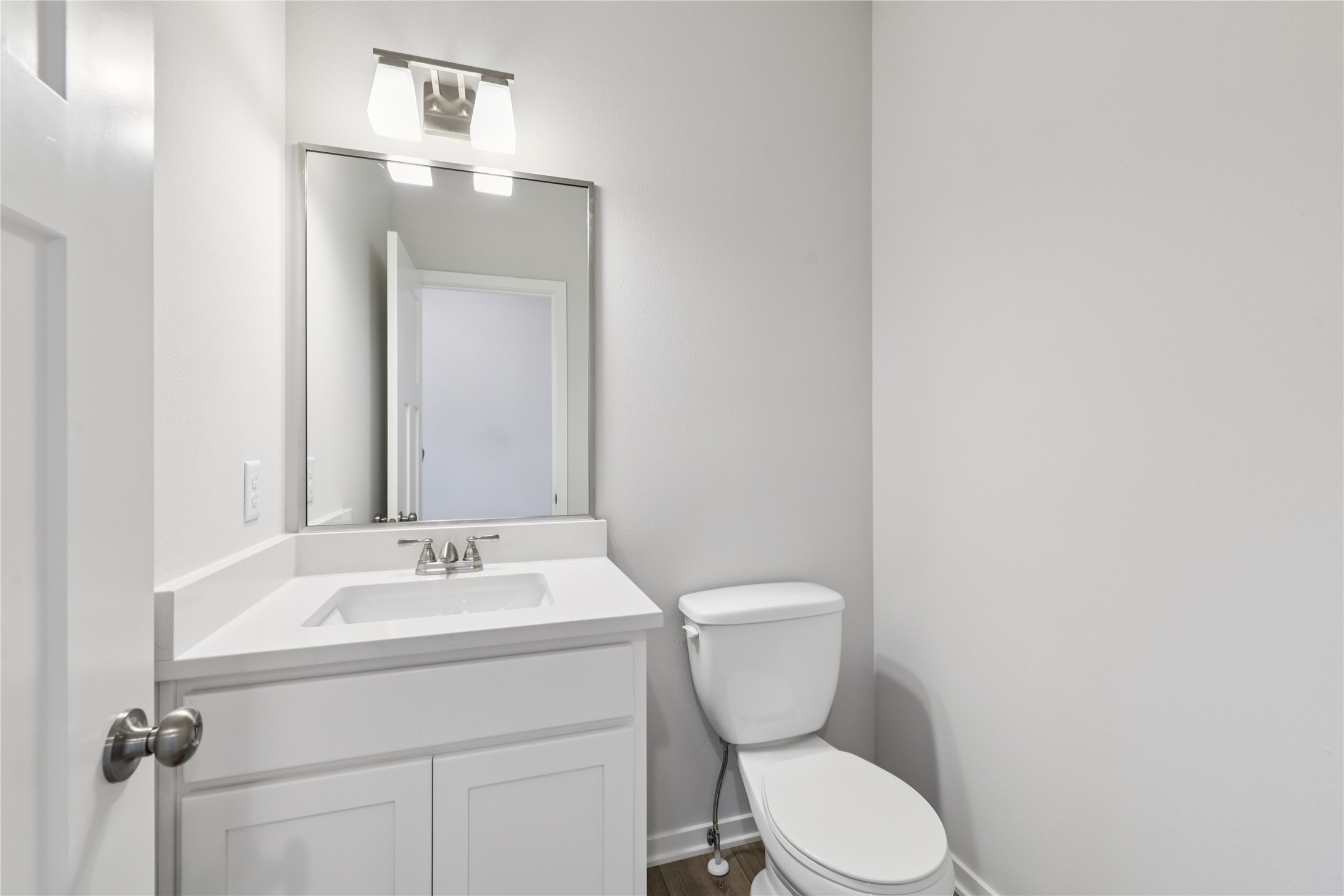 885 NW Sandy Hollow Circle