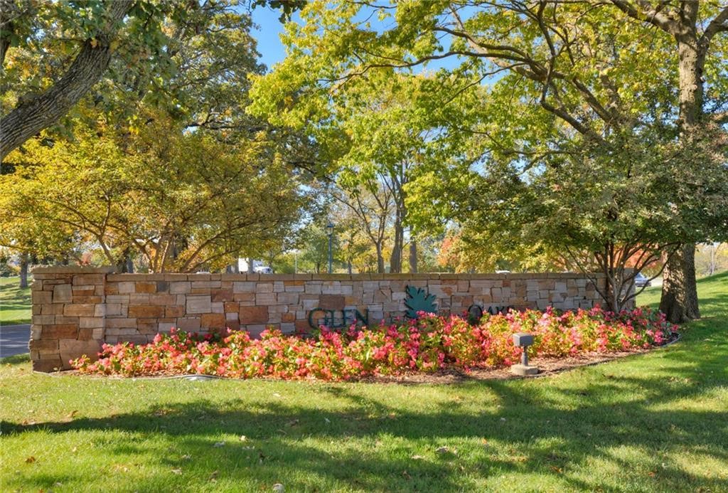 1136 Glen Oaks Drive