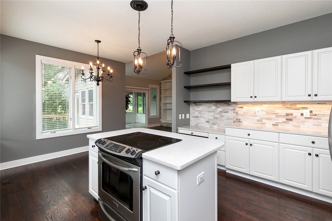 1136 Glen Oaks Drive