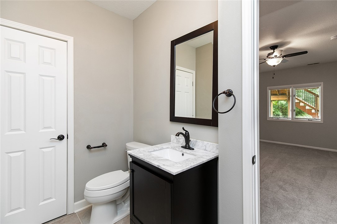 1136 Glen Oaks Drive