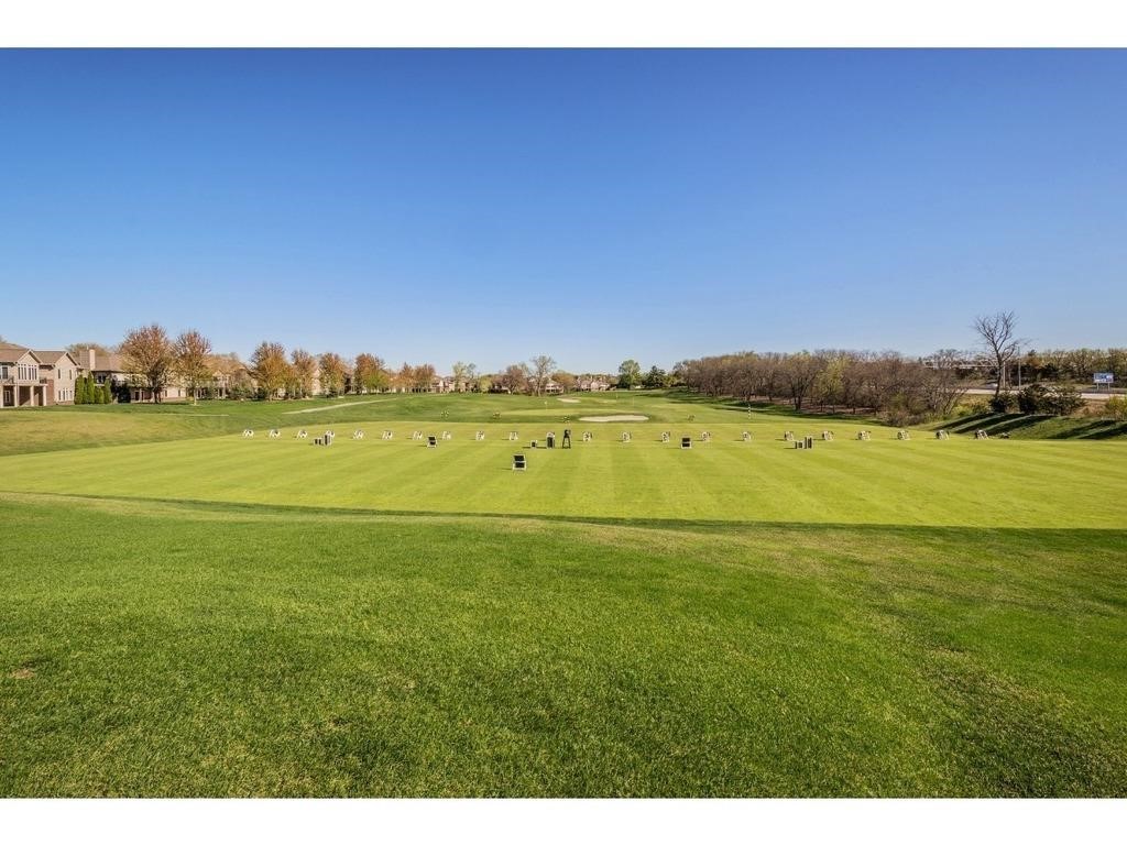 1136 Glen Oaks Drive