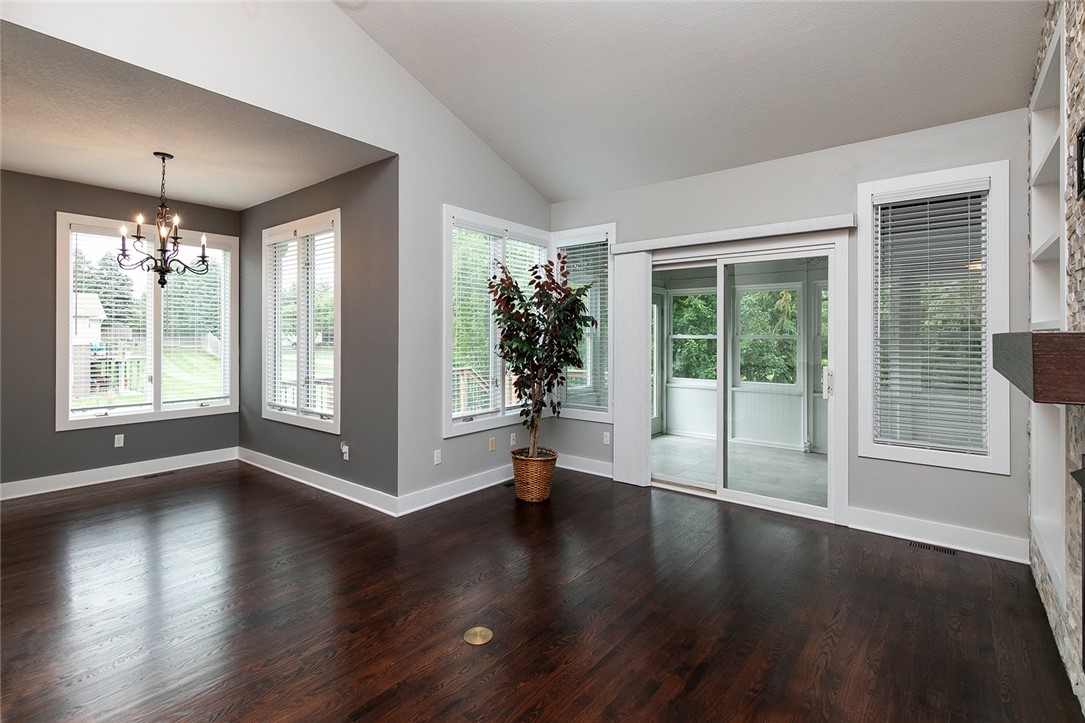 1136 Glen Oaks Drive