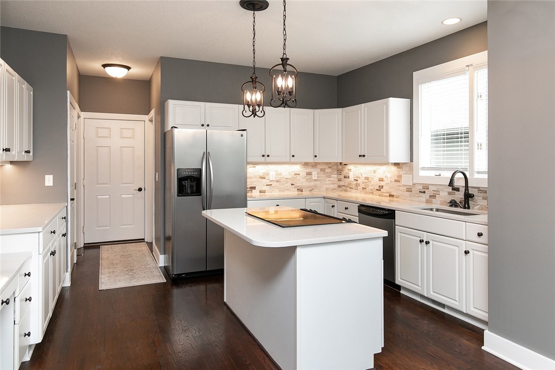 1136 Glen Oaks Drive