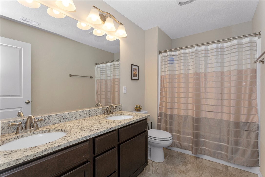 2174 SE Fox Valley Drive