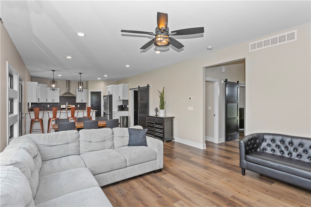 2707 NE Brentwood Circle