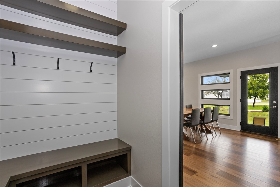 2707 NE Brentwood Circle