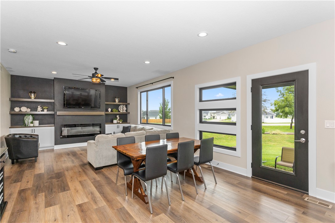 2707 NE Brentwood Circle