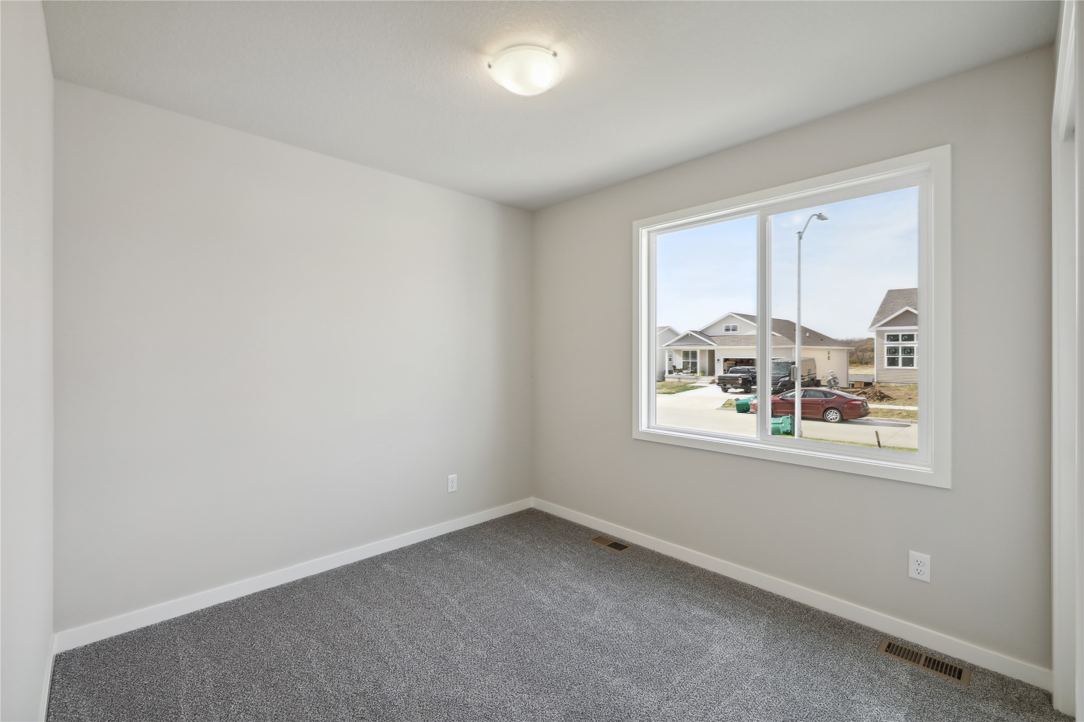 208 S Valley View Drive