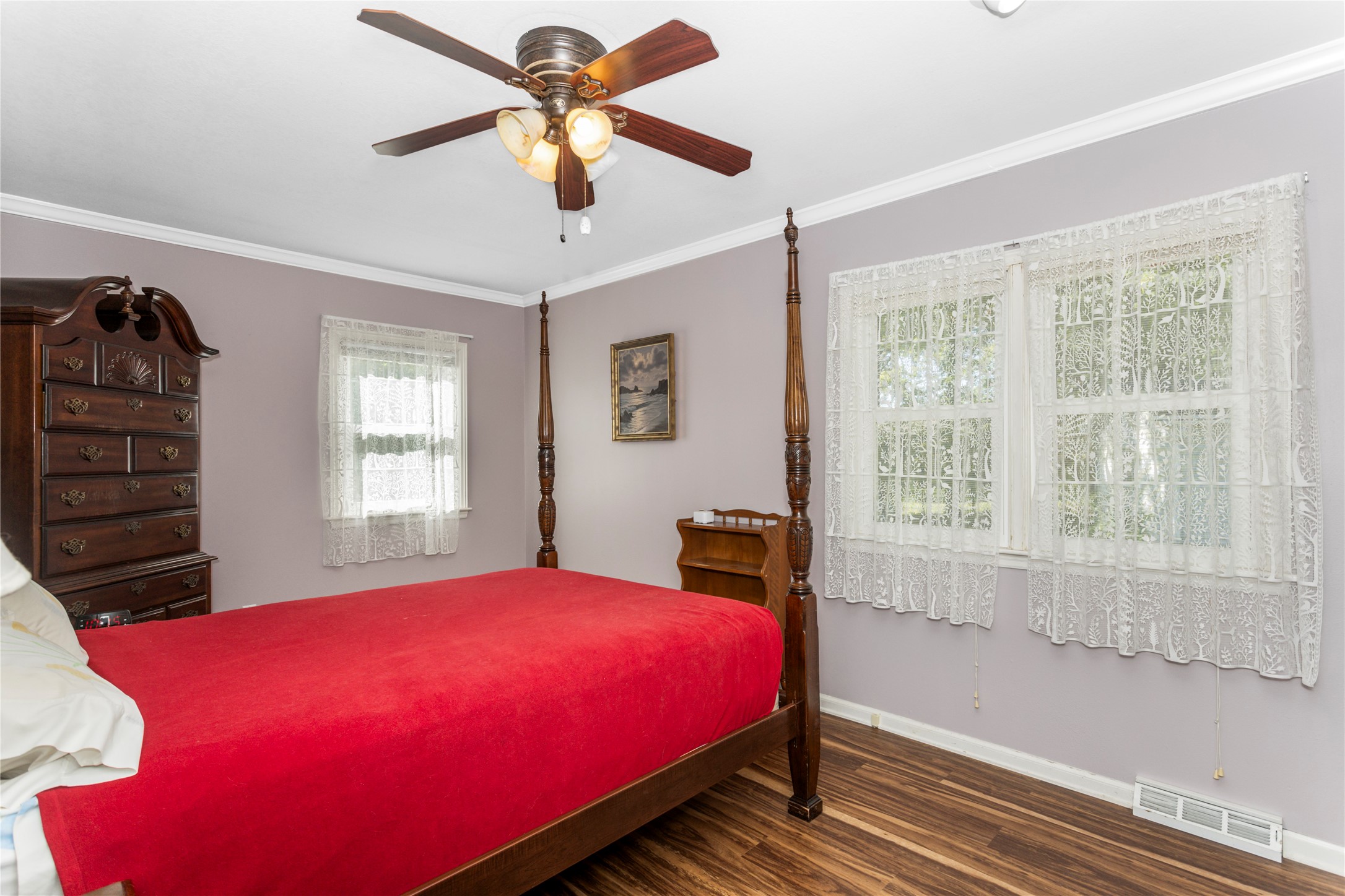 1260 W Broadway Street