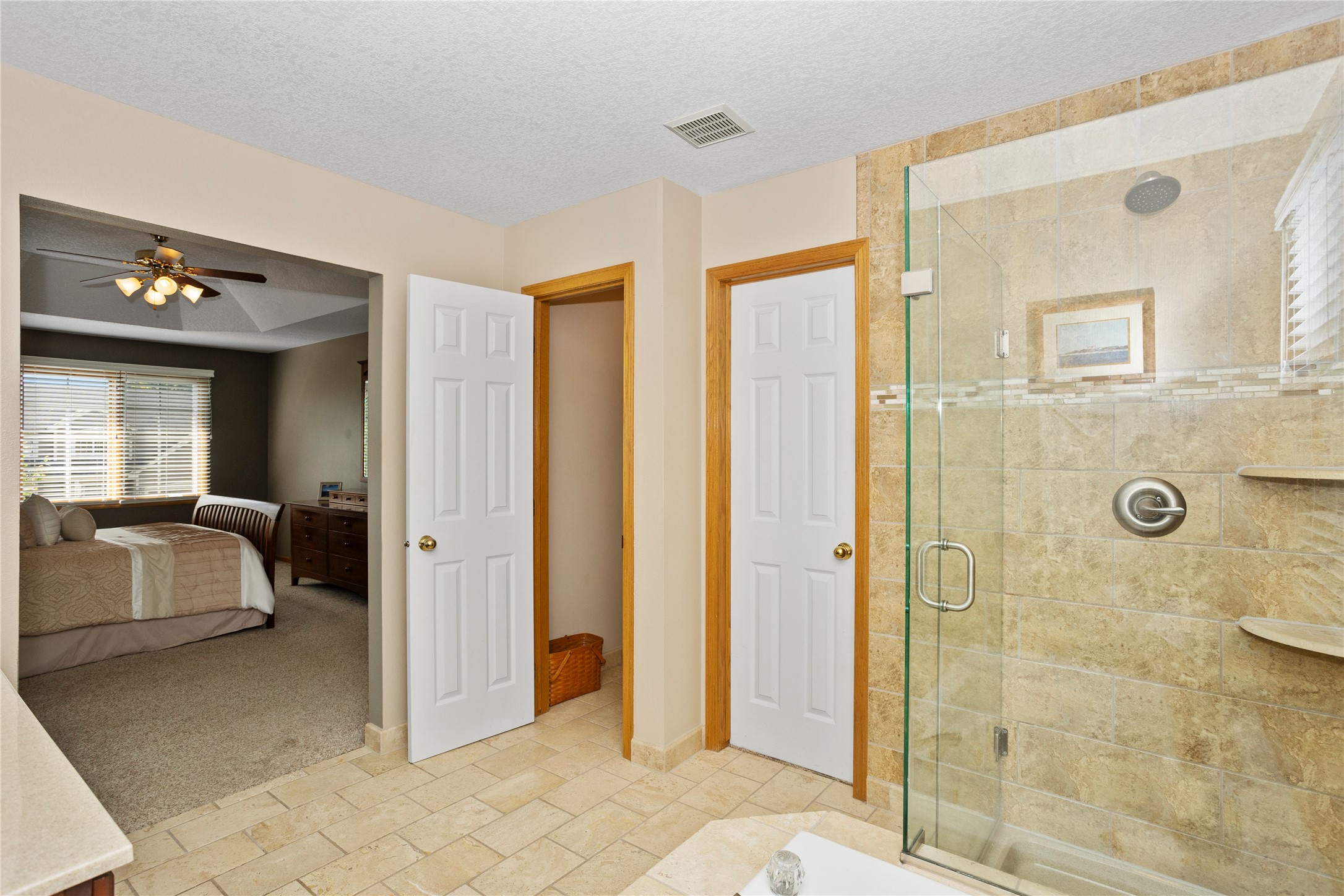 15501 Wildwood Drive