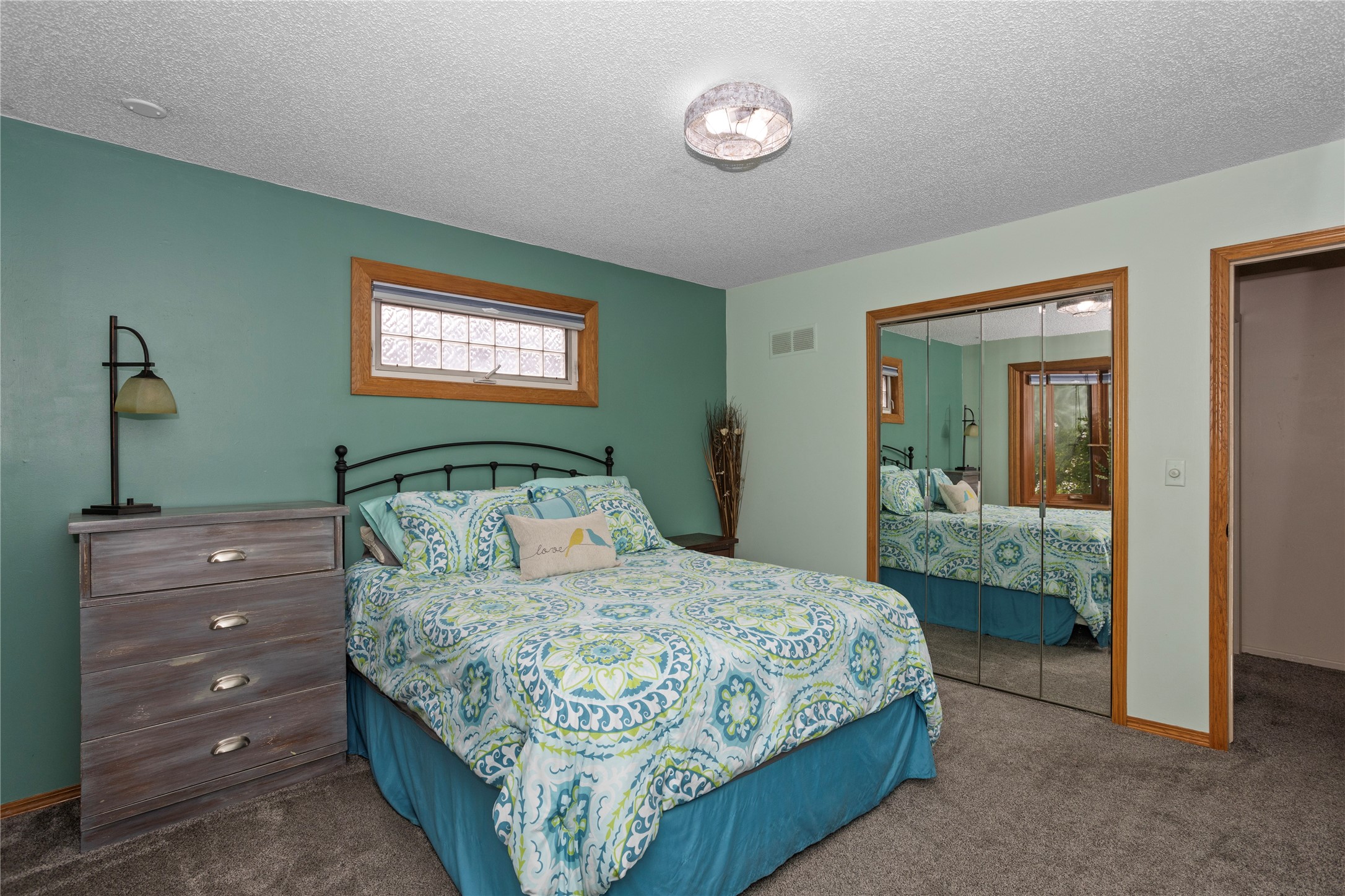 222 SW Des Moines Street