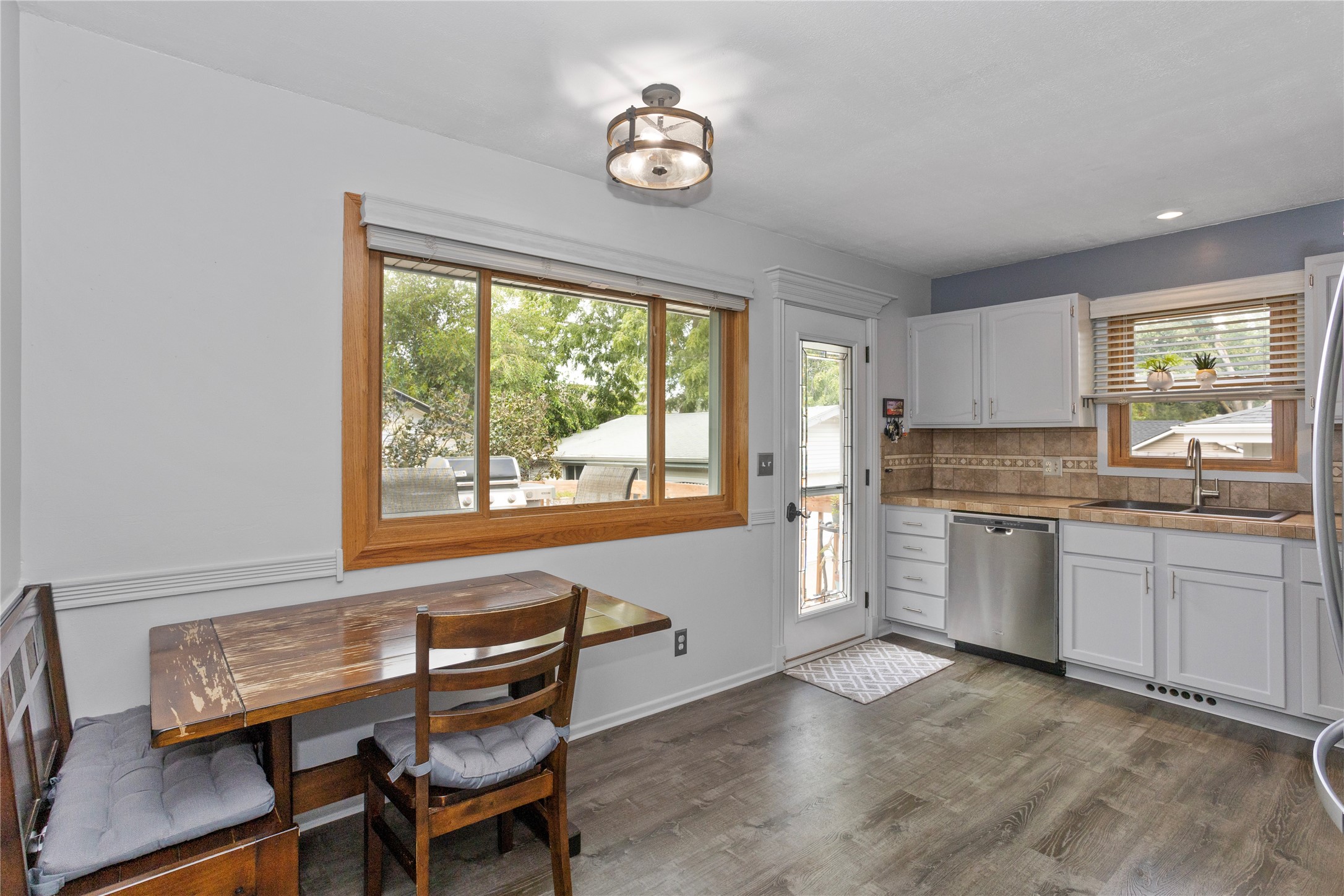 222 SW Des Moines Street