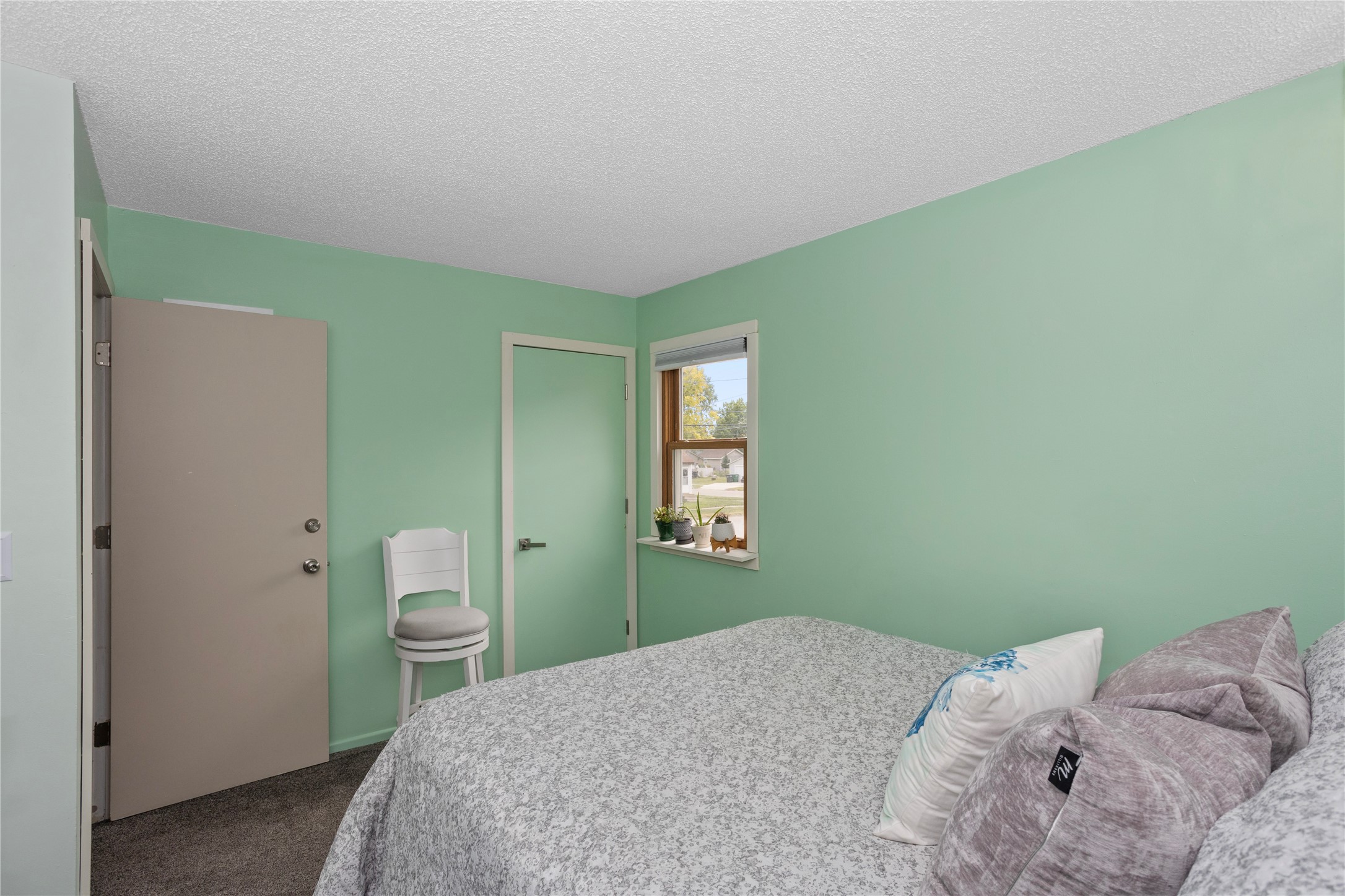 222 SW Des Moines Street