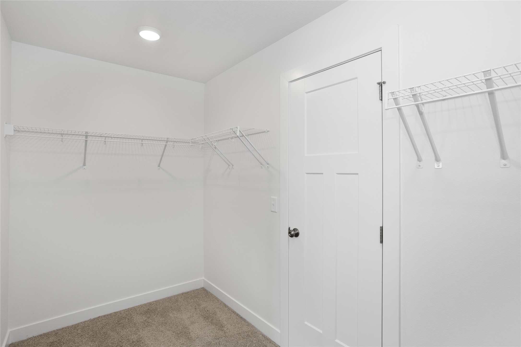 257 NW Waverly Drive