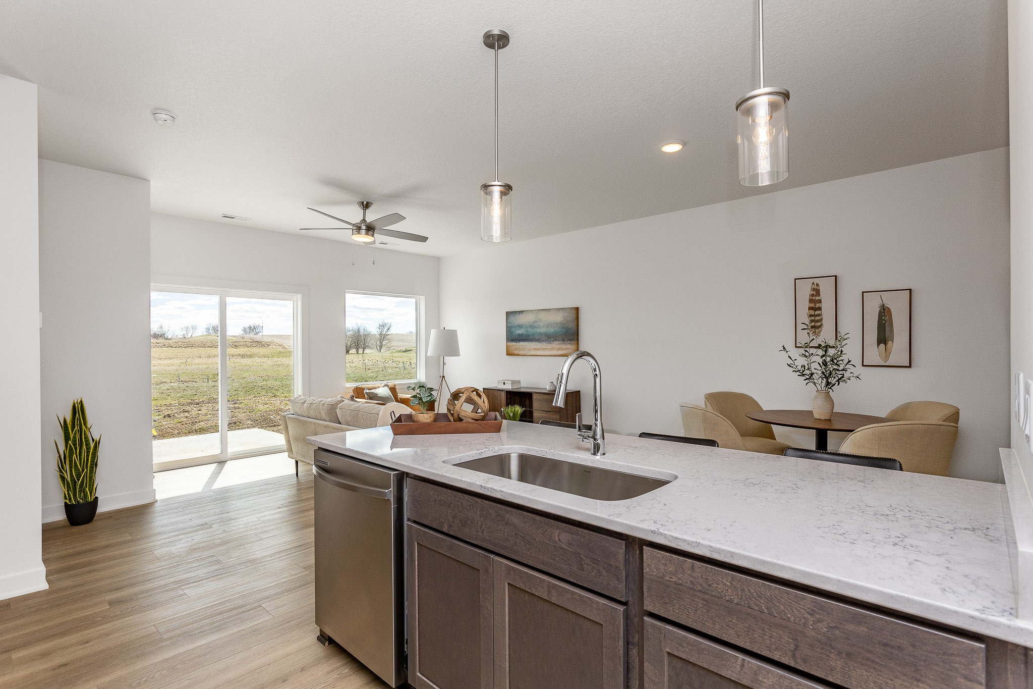 258 NW Waverly Drive