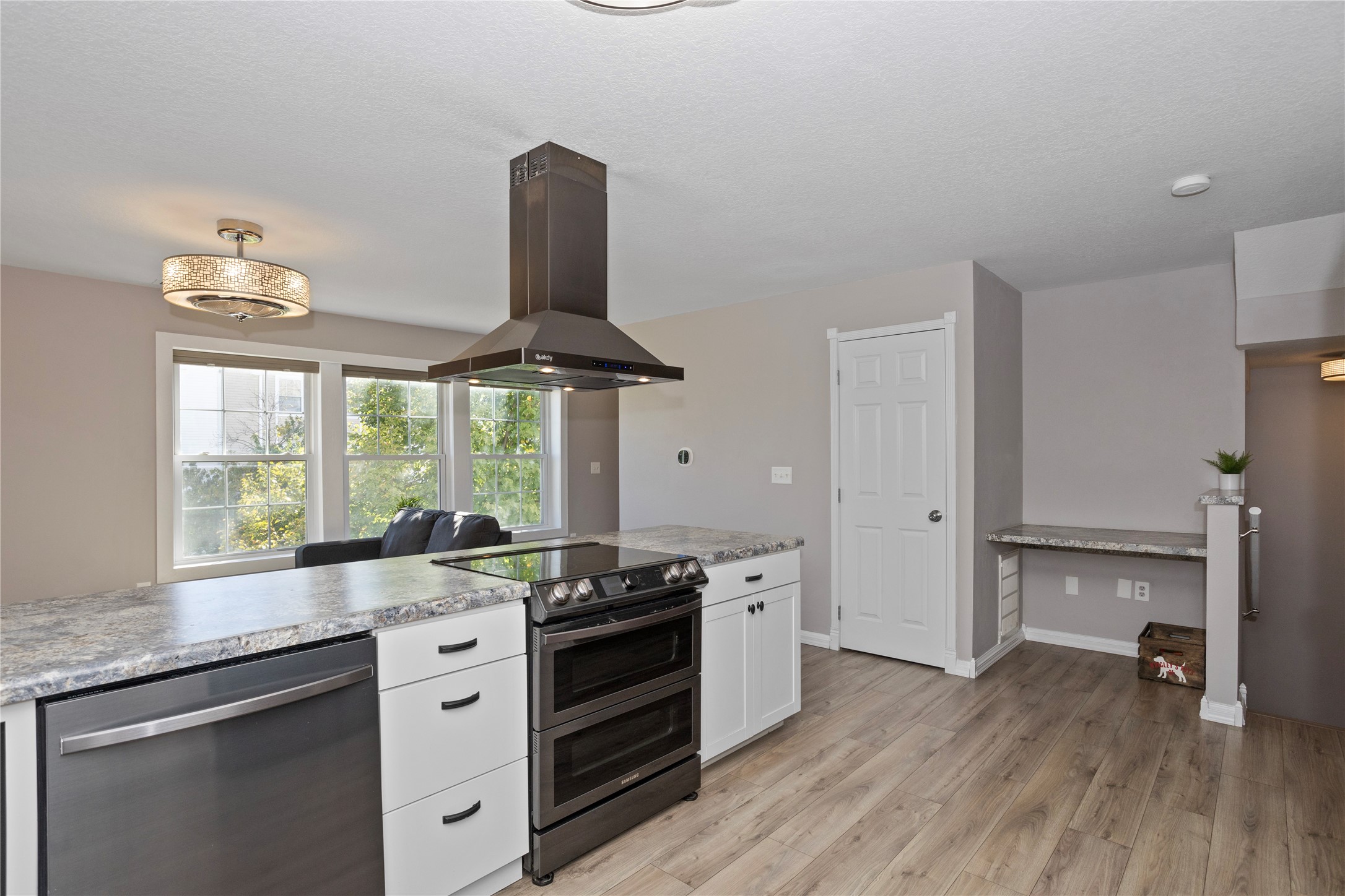 1255 SE Village View Lane