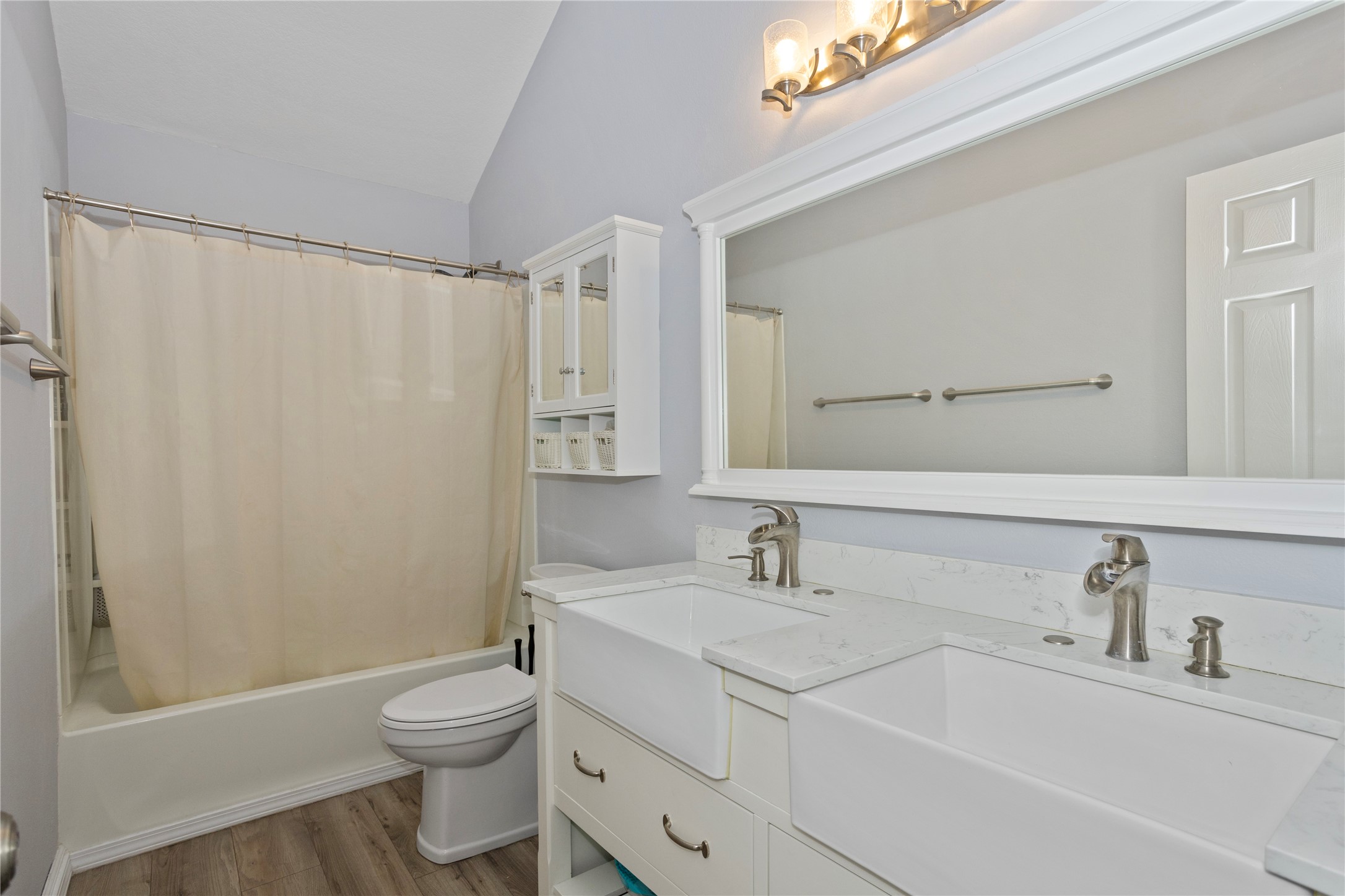 1255 SE Village View Lane