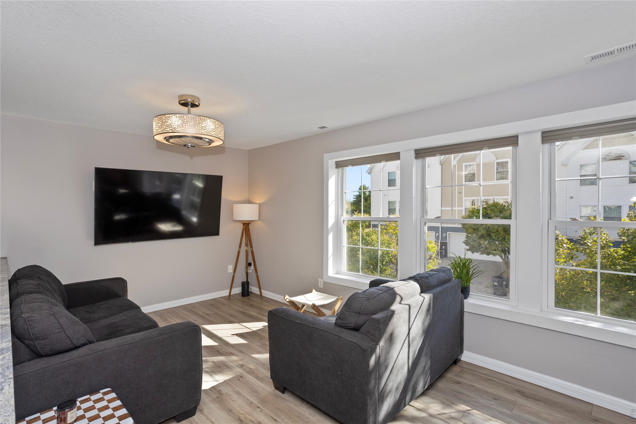 1255 SE Village View Lane